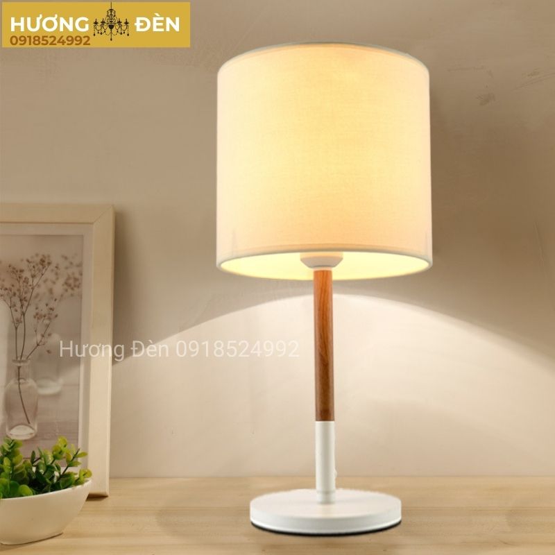 Đèn để bàn trang trí chính hãng DB2084